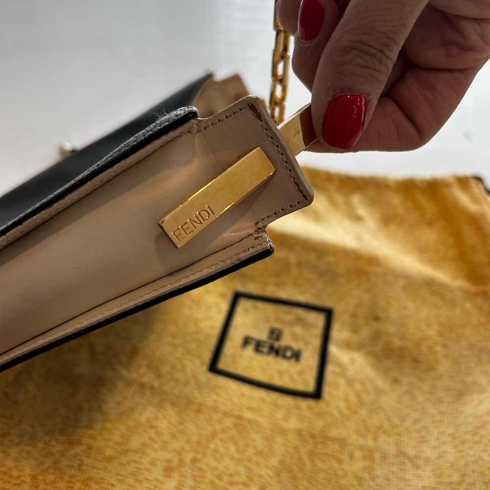 Authentic Fendi Crescent bag - Picture 3 of 5